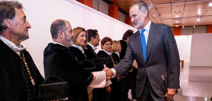 Reitor da UNEATLANTICO, Rubén Calderón, participa da inauguração oficial do ano universitário na presença do Rei Felipe VI