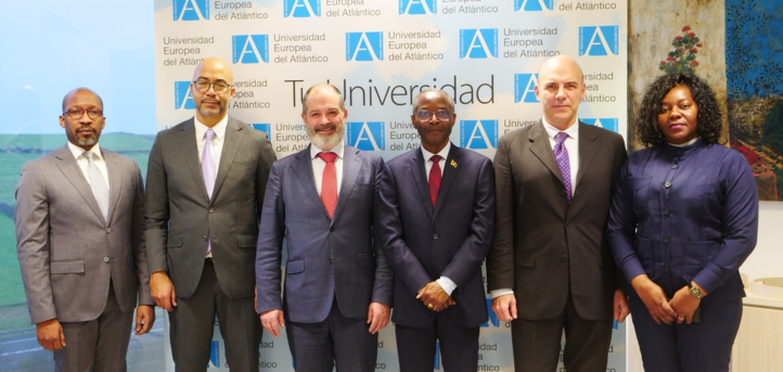 O Ex-vice Presidente da República de Angola, Dr. Bornito de Sousa, visita a UNEATLANTICO junto a altas autoridades da Embaixada de Angola em Espanha.