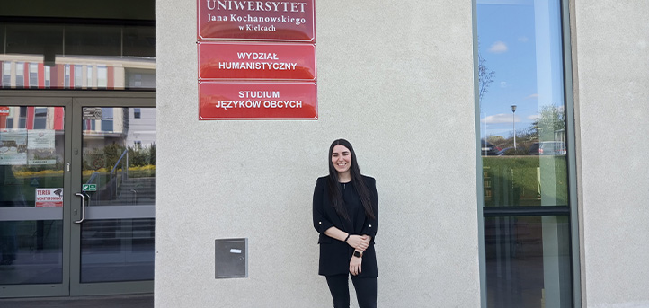 Paula Quijano, professora da UNEATLANTICO, vai à Universidade Jan Kochanowski no âmbito do programa ERASMUS+