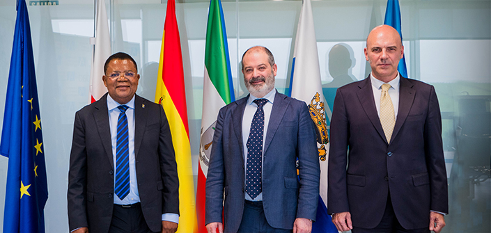 A UNEATLANTICO e a FUNIBER assinam um acordo de colaboração com o Centro Internacional de Pós-Graduação da Guiné Equatorial e a Academia Equatoguineense de Língua Espanhola