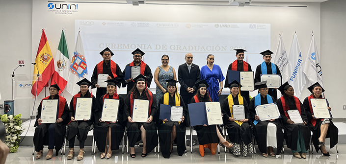 UNEATLANTICO realiza cerimônia de entrega de diplomas em Campeche, México