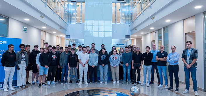 Os alunos do curso de Engenharia da Computação fizeram uma visita guiada ao CIC Consulting Group