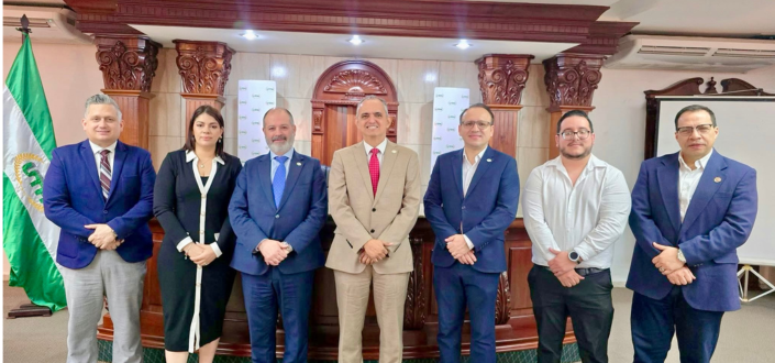UNEATLANTICO e a Universidade Tecnológica de Honduras (UTH) assinam acordo de colaboração