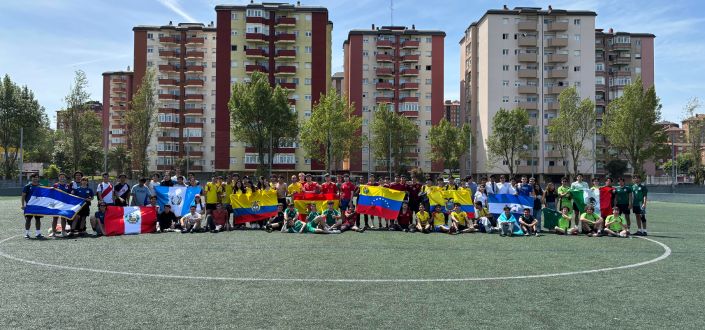 Cerca de cem alunos da UNEATLANTICO desfrutam do «Mundialito de Futebol» organizado em conjunto com o Real Racing Club