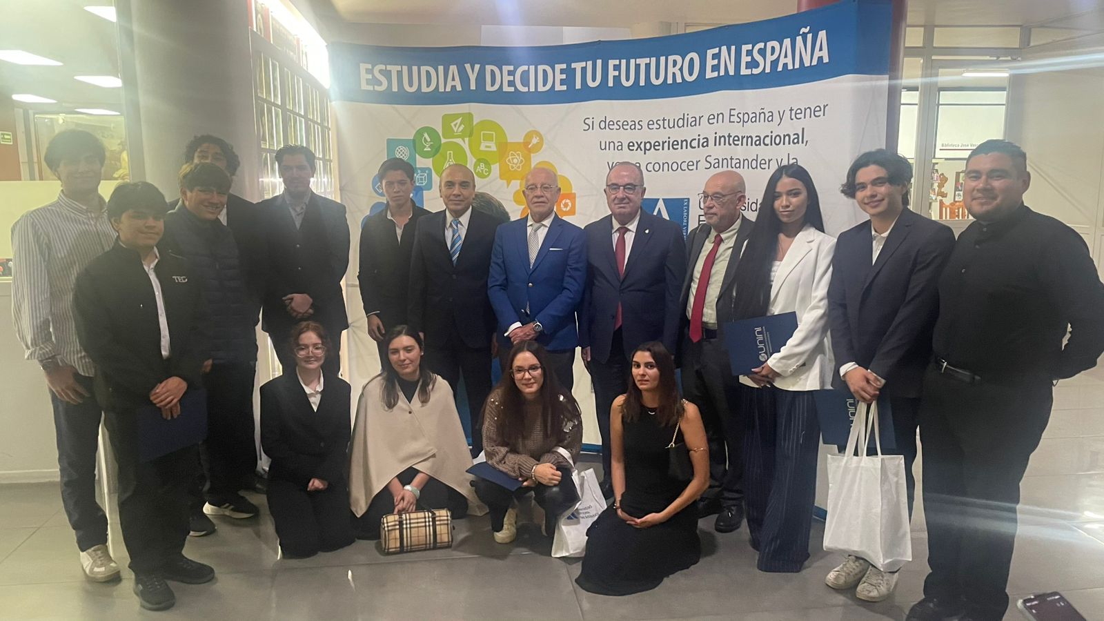UNEATLANTICO celebra a despedida dos novos alunos do México