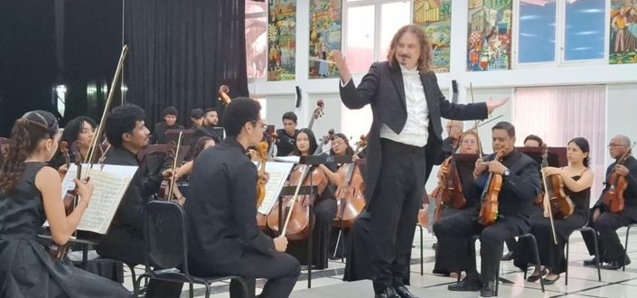 O Maestro Gil de Gálvez encerra uma turnê musical na Venezuela com o apoio da UNEATLANTICO e da FUNIBER