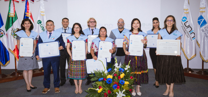 UNEATLANTICO e FUNIBER realizam cerimônia de entrega de diplomas na Guatemala para seus bolsistas