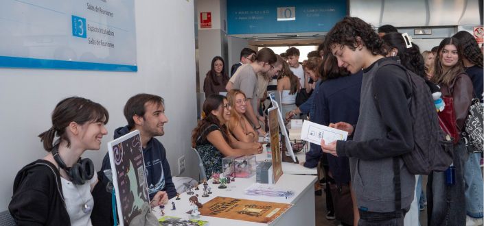 UNEATLANTICO celebra a «Feira Vive tu Campus» apresentando atividades extracurriculares para os alunos