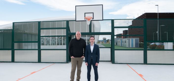 Os doutores Josep Alemany e Álvaro Velarde realizam um estudo que define metodologias e conteúdos chave para formar treinadores de basquete