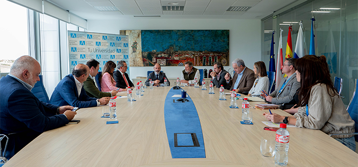 O júri concede o prêmio da Cátedra de Inovação da Indústria Alimentar à empresa AgroCantabria