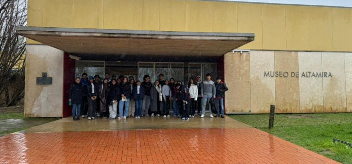 A ORI da UNEATLANTICO organiza uma visita a Santillana del Mar para os alunos internacionais