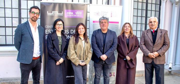 Obra Cultural da Fundação Universitária Iberoamericana e da UNEATLANTICO celebra a inauguração da exposição “Tàpies, coleção do gravador Barbarà” em Viña del Mar, Chile